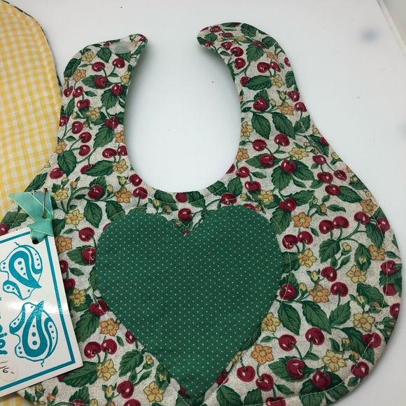 Baby Bibs 2x Handcrafted - Picture 5 of 10